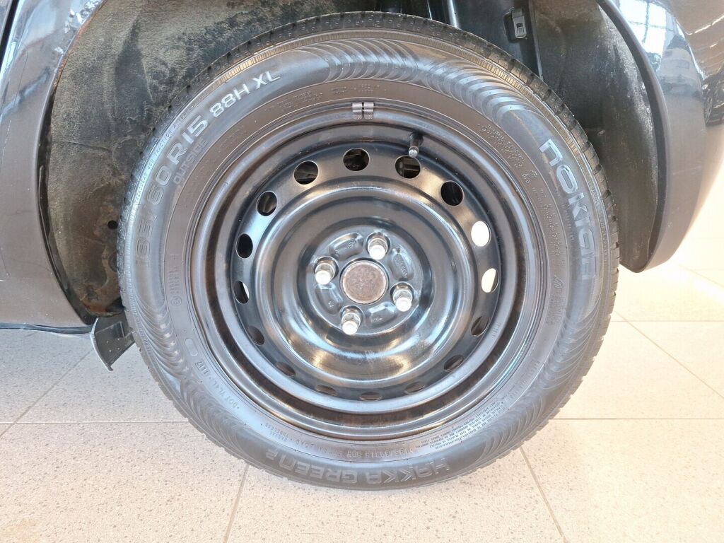 Toyota Yaris 2010 Musta