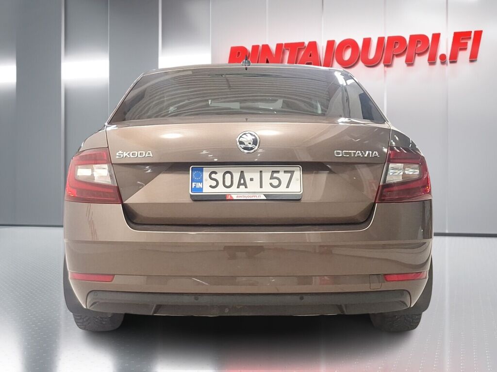 Skoda Octavia 2018 Ruskea (beige)