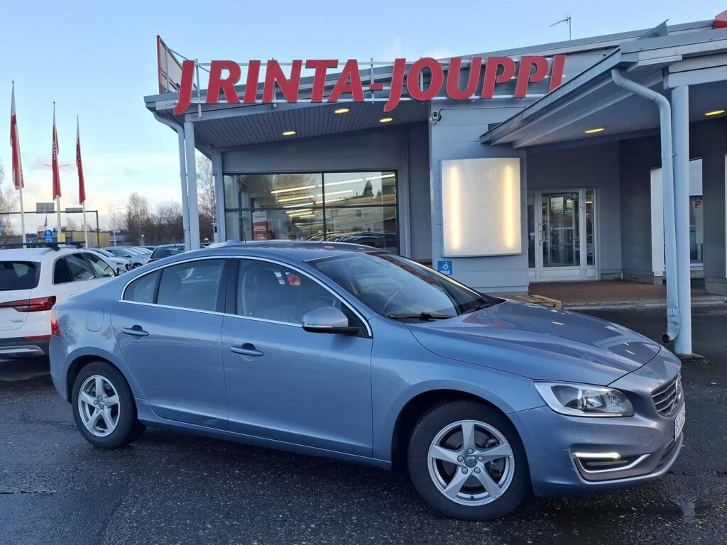 Volvo S60 2018 Sininen