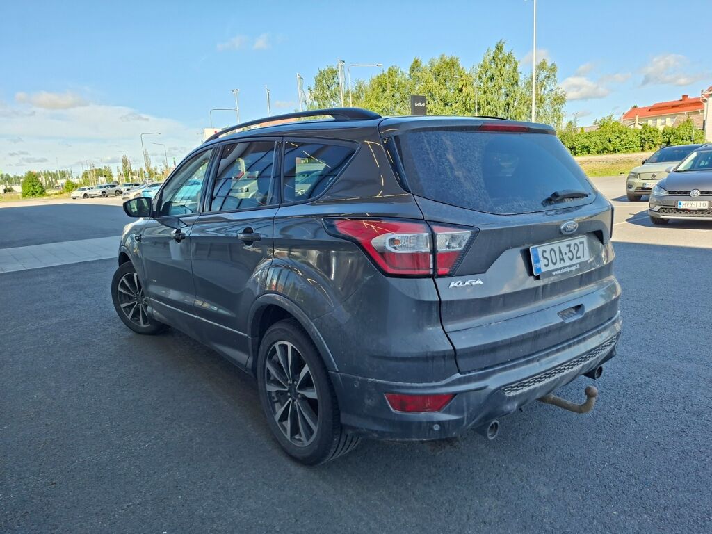 Ford Kuga 2019 Harmaa