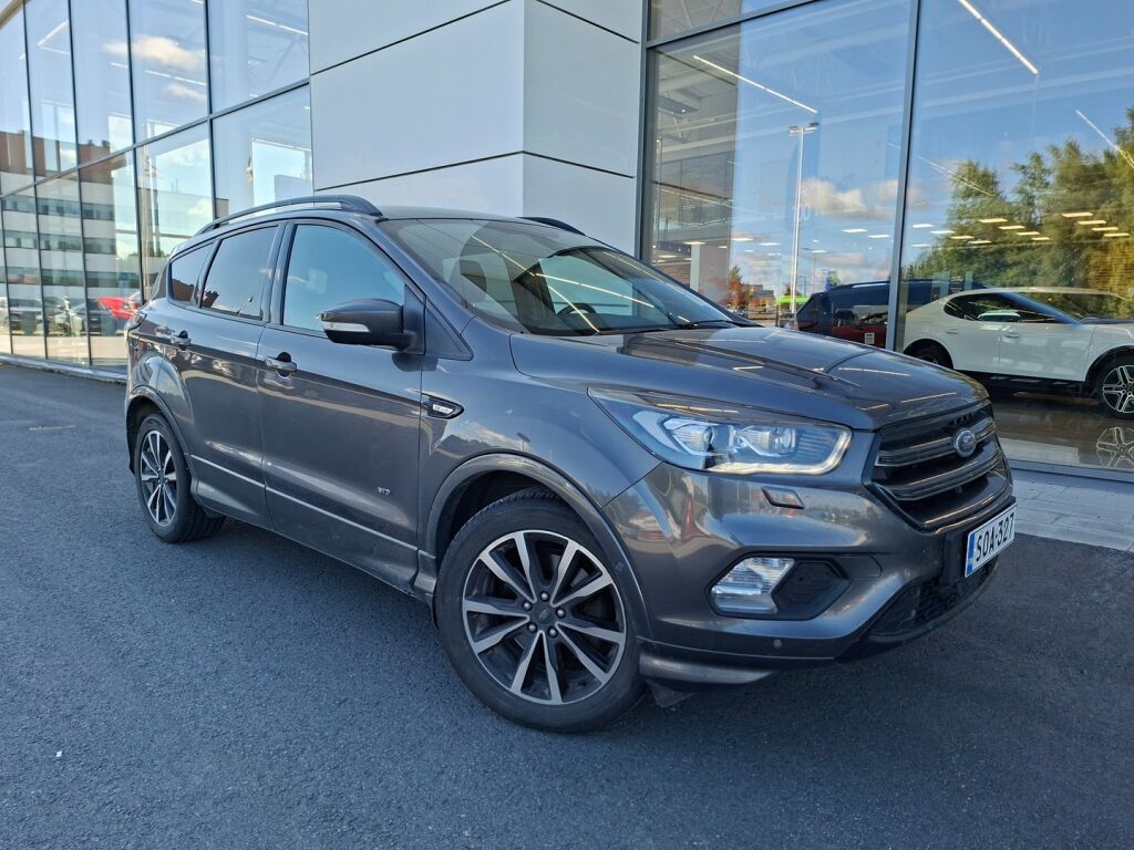 Ford Kuga 2019 Harmaa