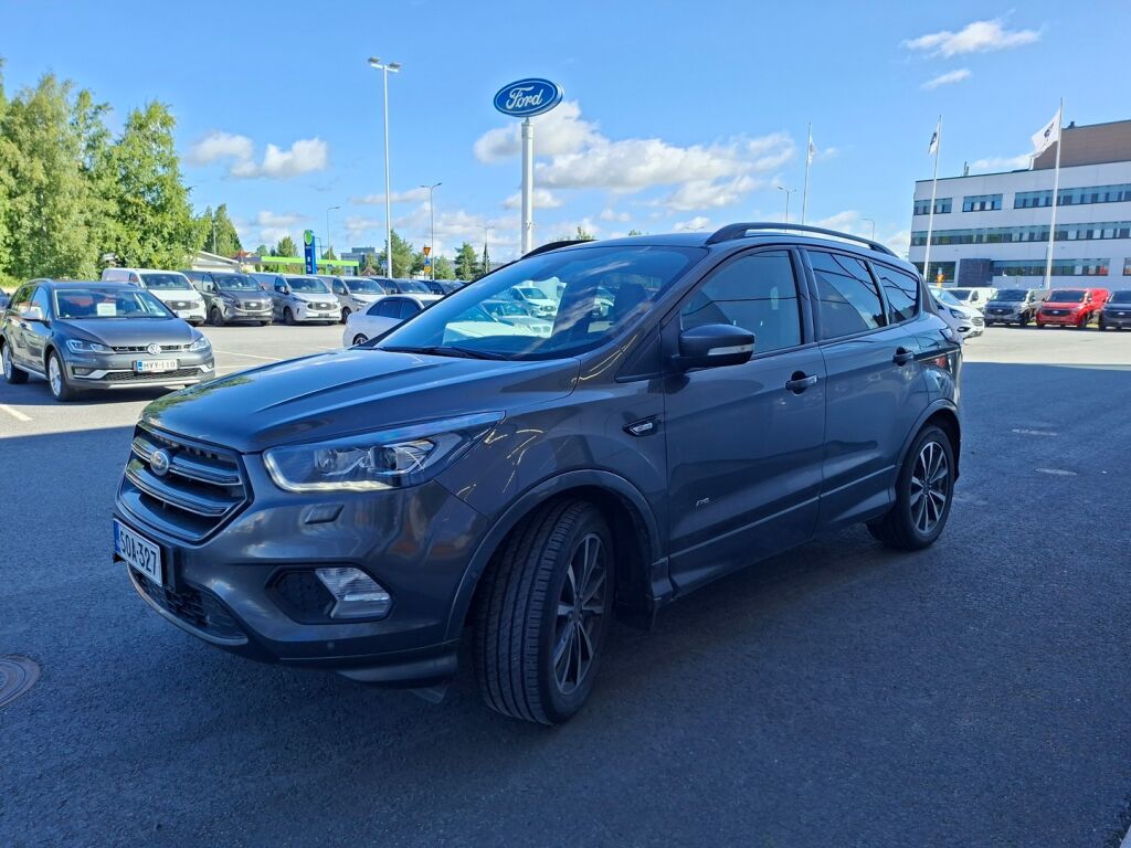 Ford Kuga 2019 Harmaa