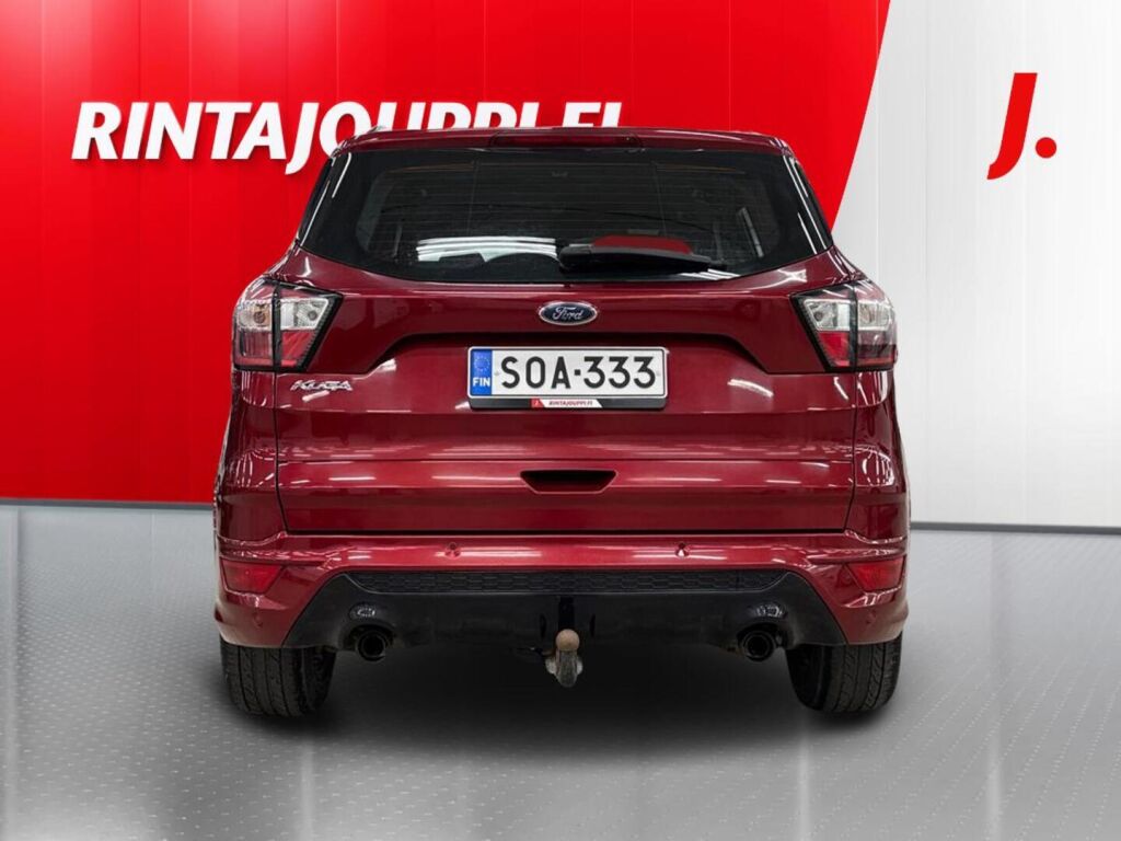 Ford Kuga 2018 Punainen