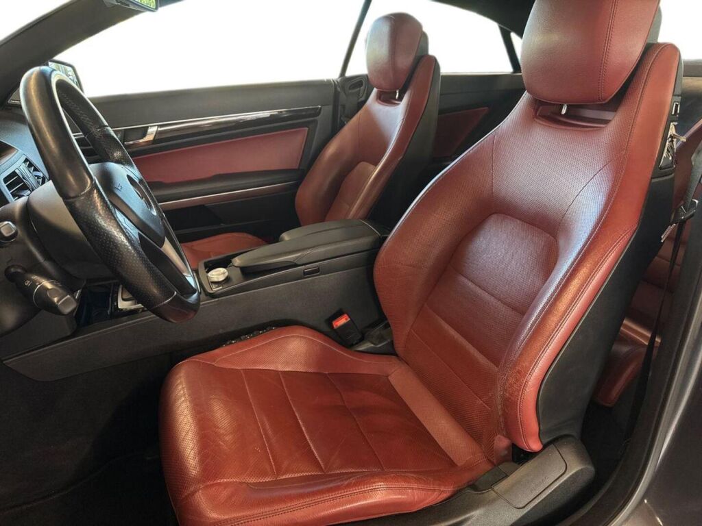 Mercedes-Benz E 2012 Harmaa
