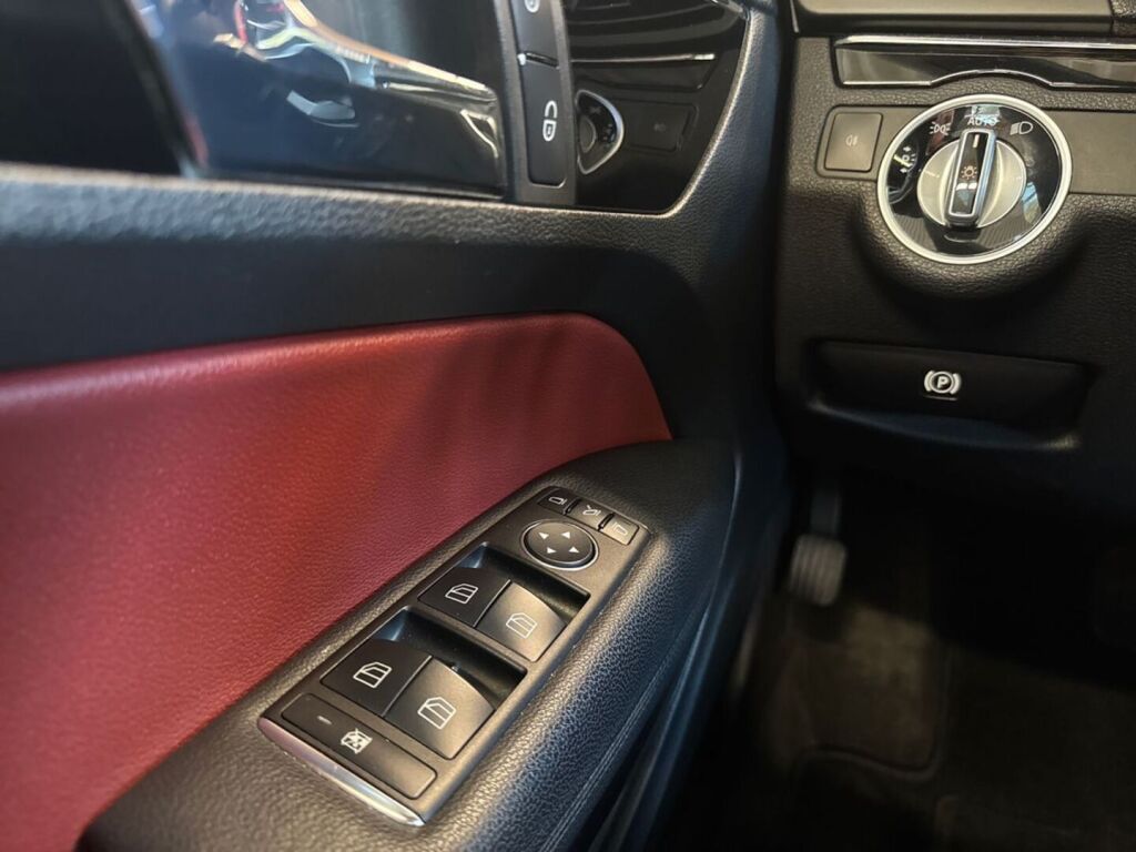 Mercedes-Benz E 2012 Harmaa