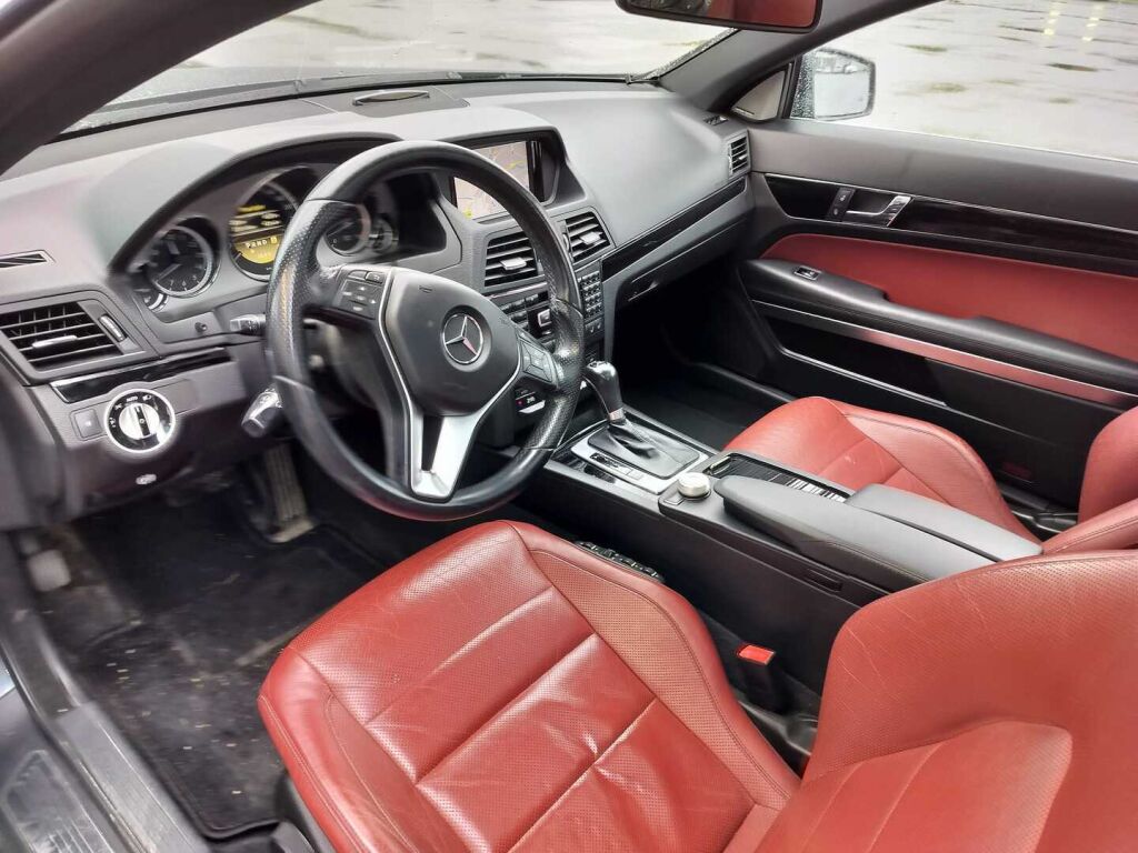 Mercedes-Benz E 2012 Harmaa