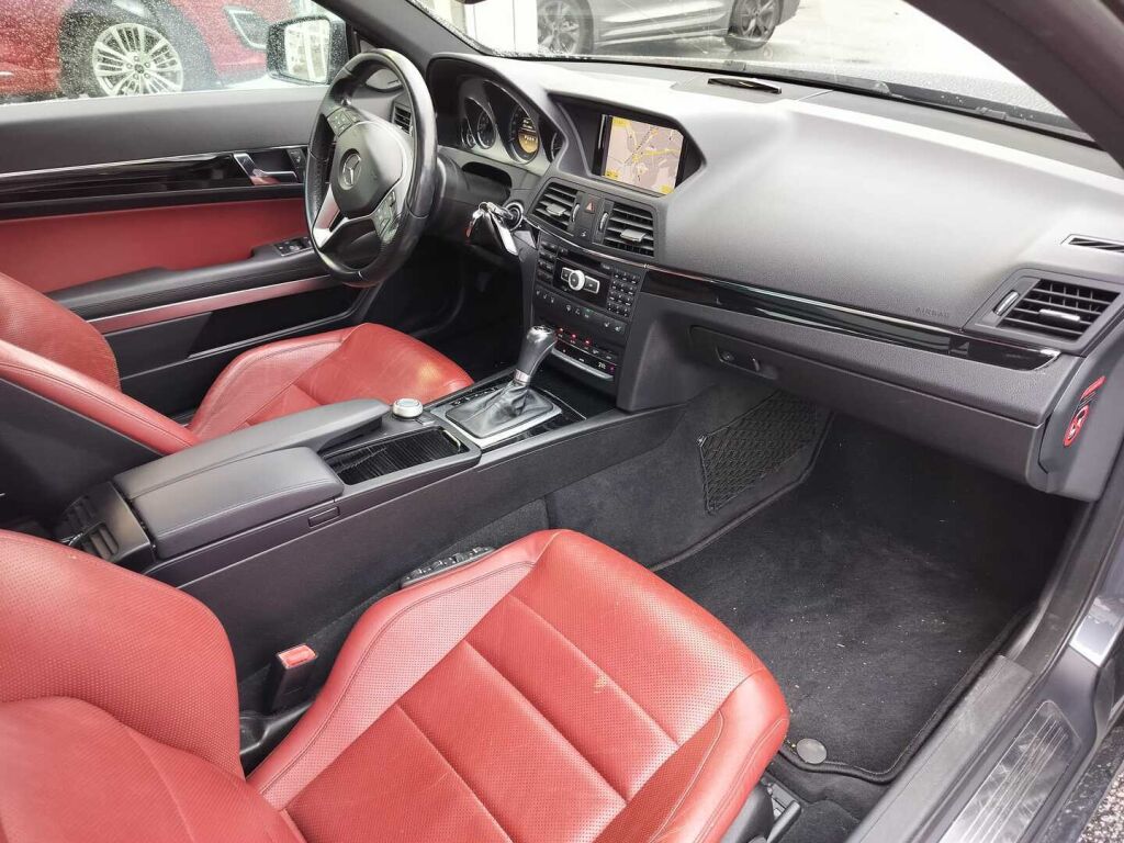 Mercedes-Benz E 2012 Harmaa