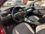 Toyota Avensis 2018 Punainen
