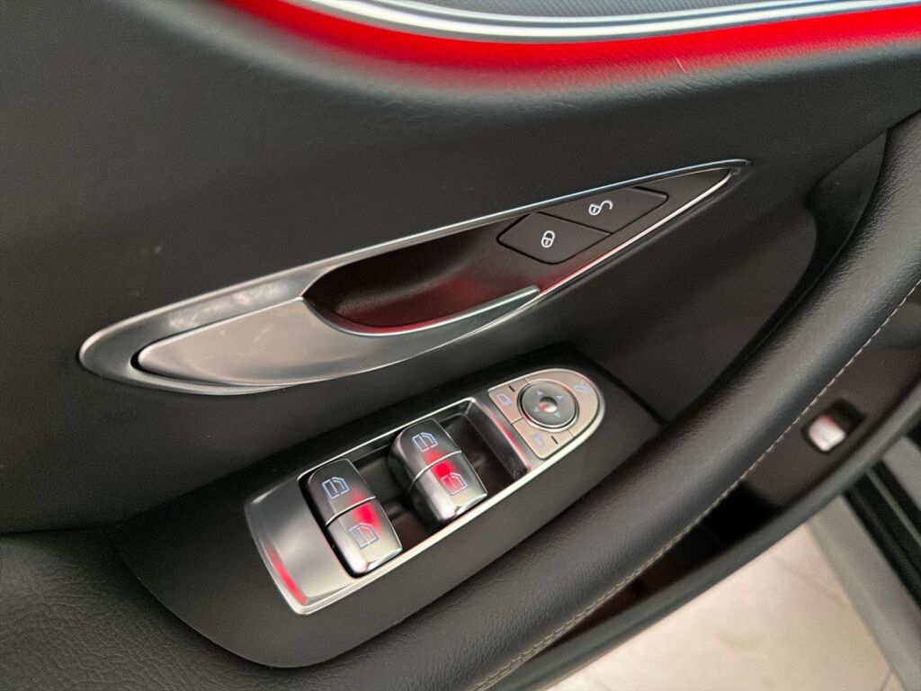 Mercedes-Benz E 2018 Musta