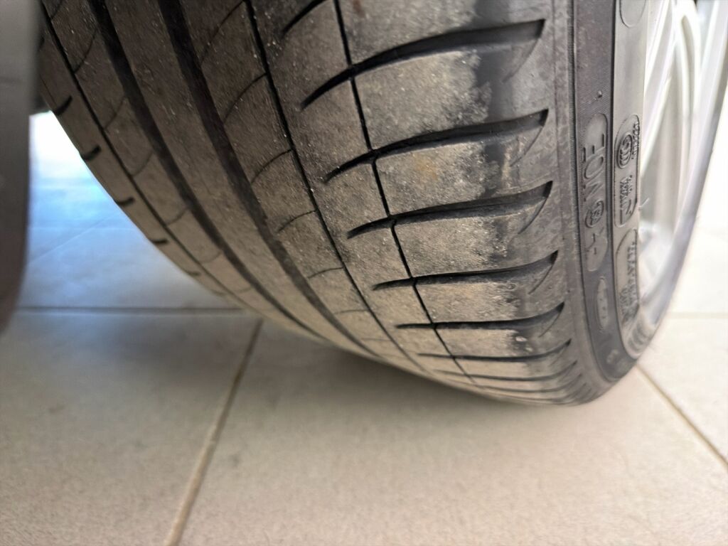 Mercedes-Benz E 2018 Musta