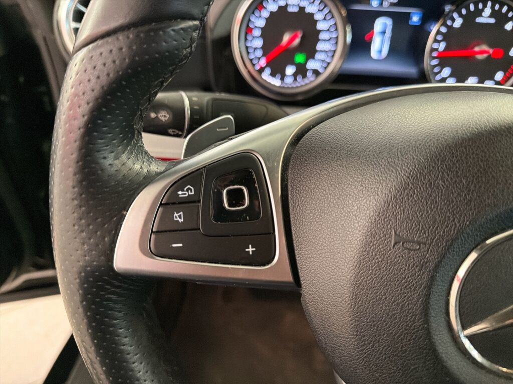 Mercedes-Benz E 2018 Musta