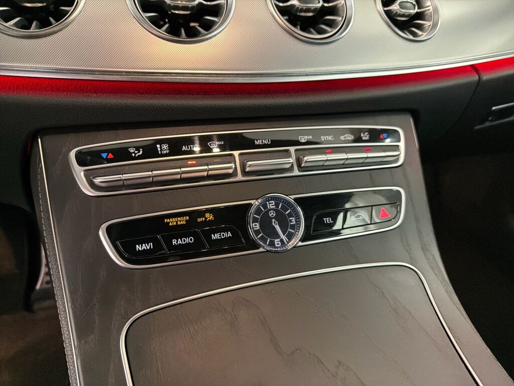 Mercedes-Benz E 2018 Musta