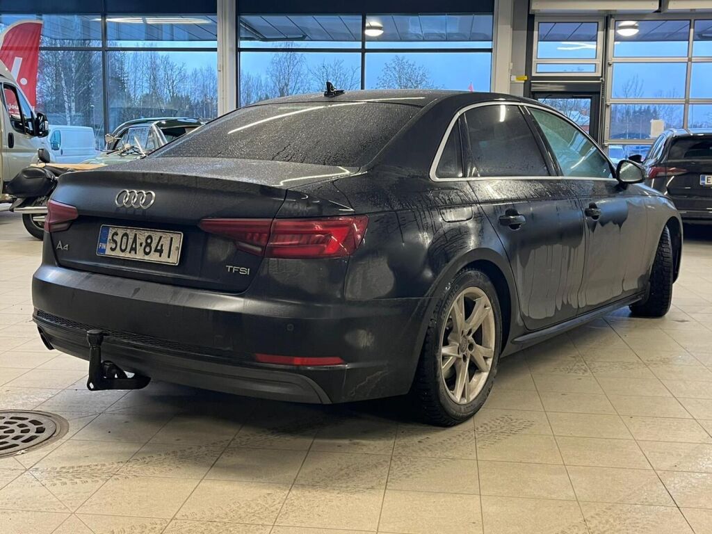 Audi A4 2018 Musta