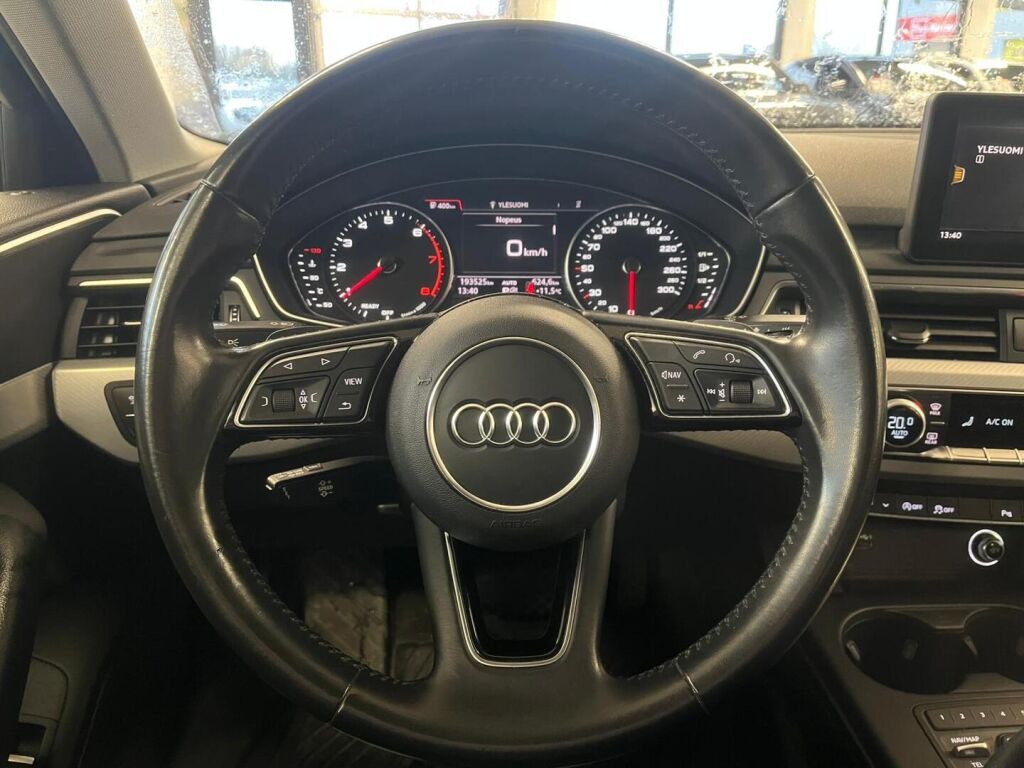 Audi A4 2018 Musta