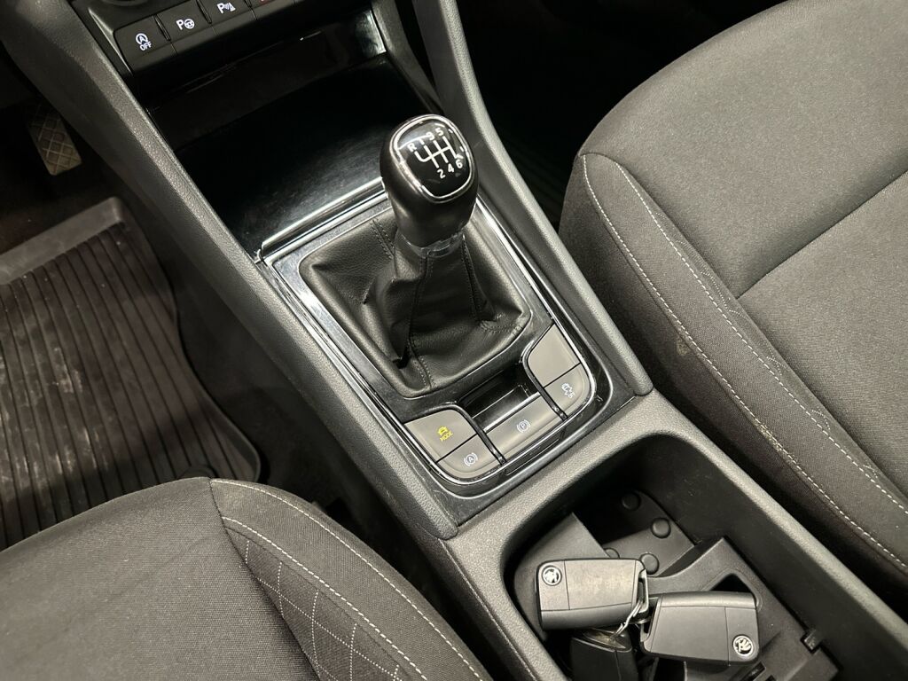 Skoda Karoq 2018 Harmaa