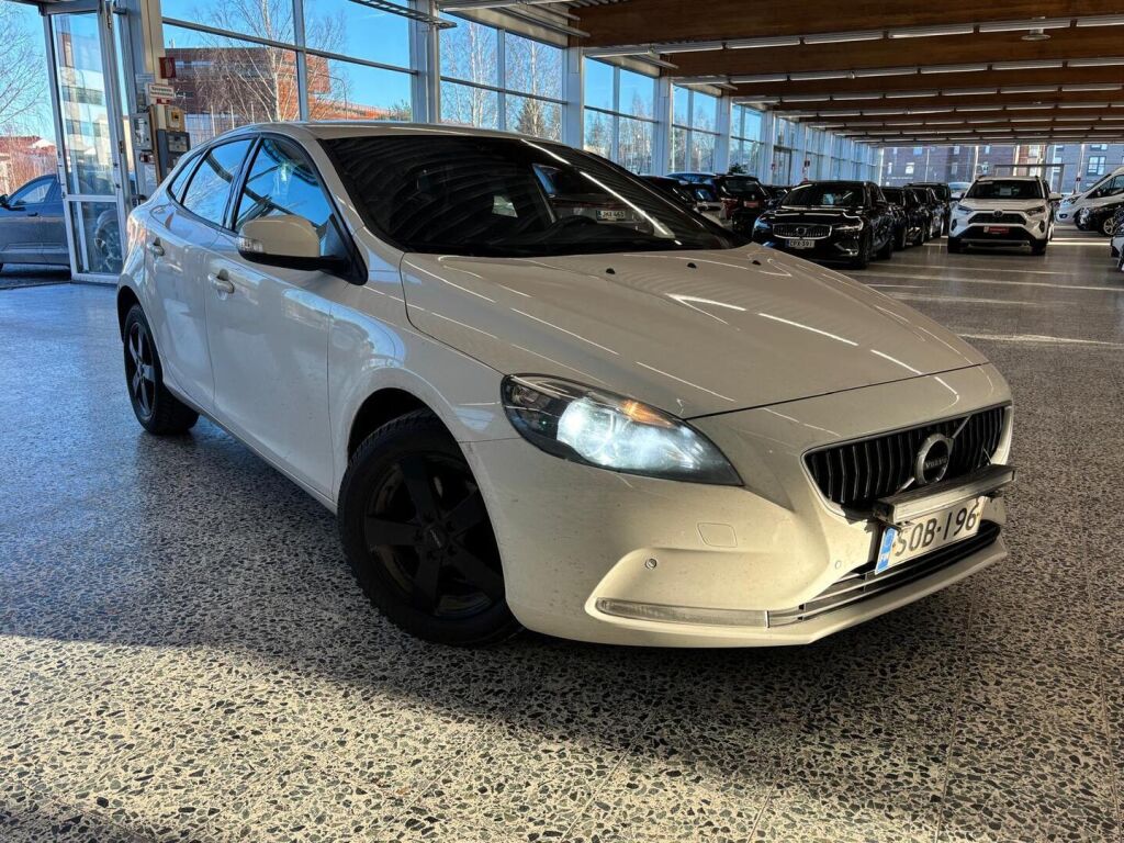 Volvo V40 2016 Valkoinen