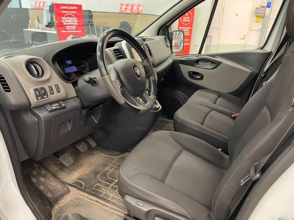 Renault Trafic 2018 Valkoinen
