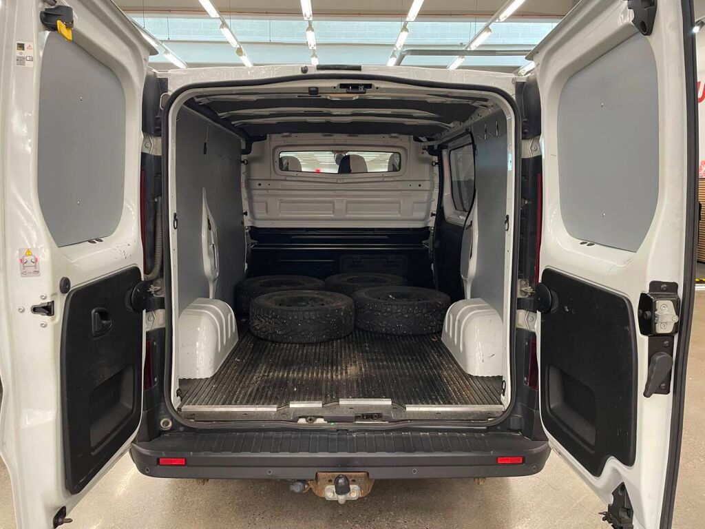 Renault Trafic 2018 Valkoinen