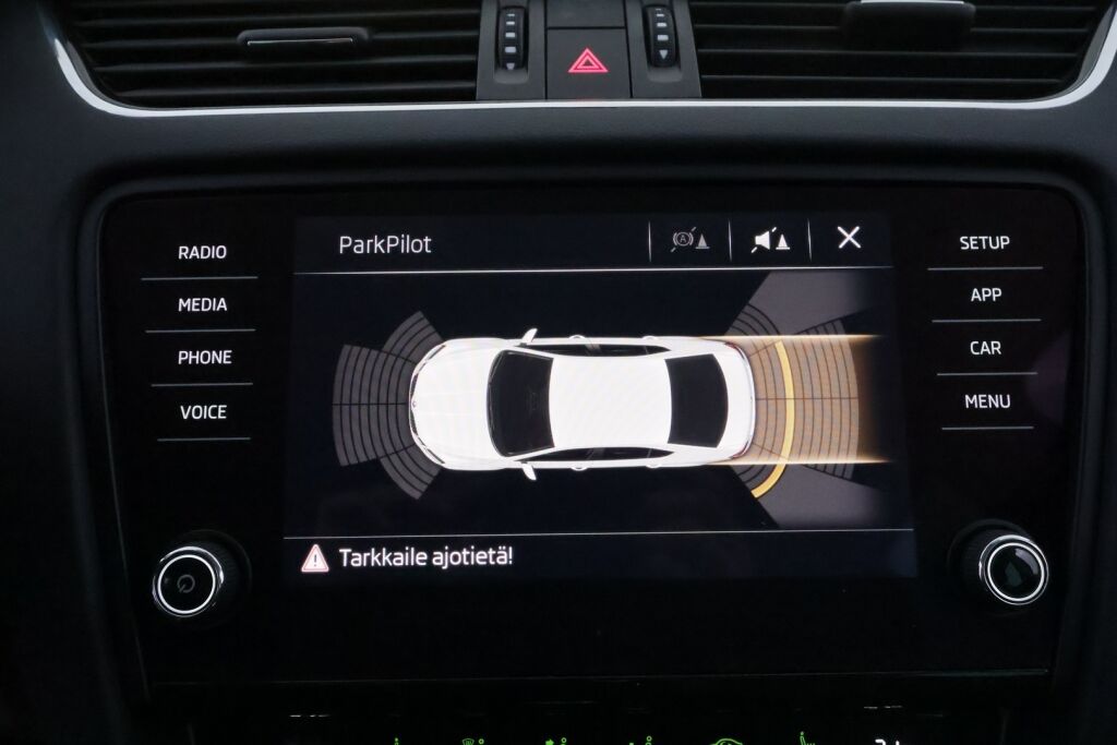 Skoda Octavia 2018 Harmaa