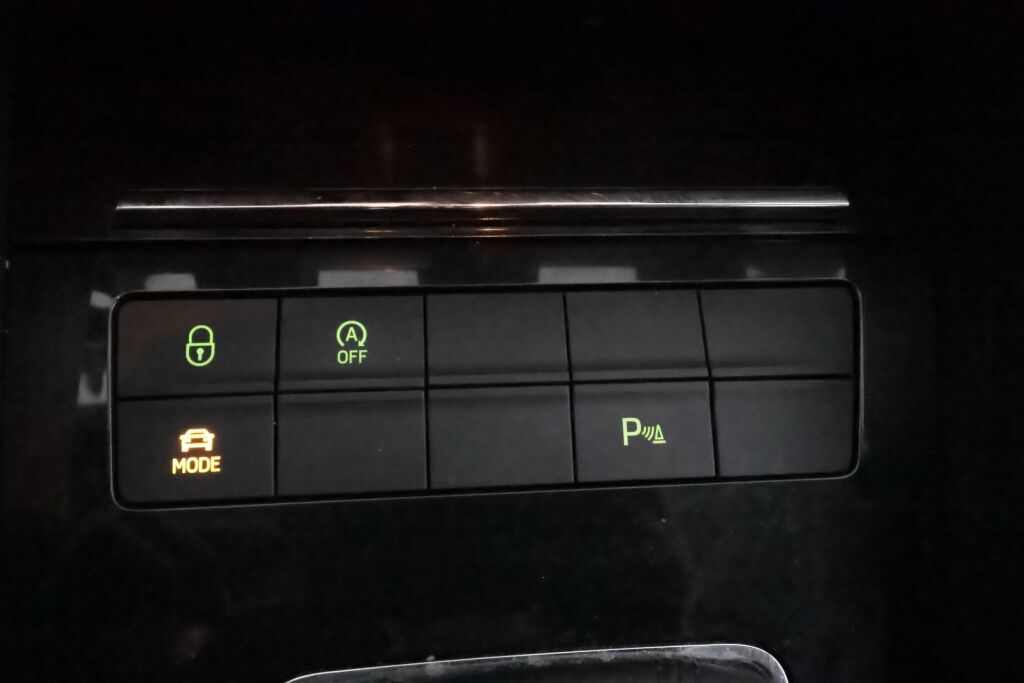 Skoda Octavia 2018 Harmaa