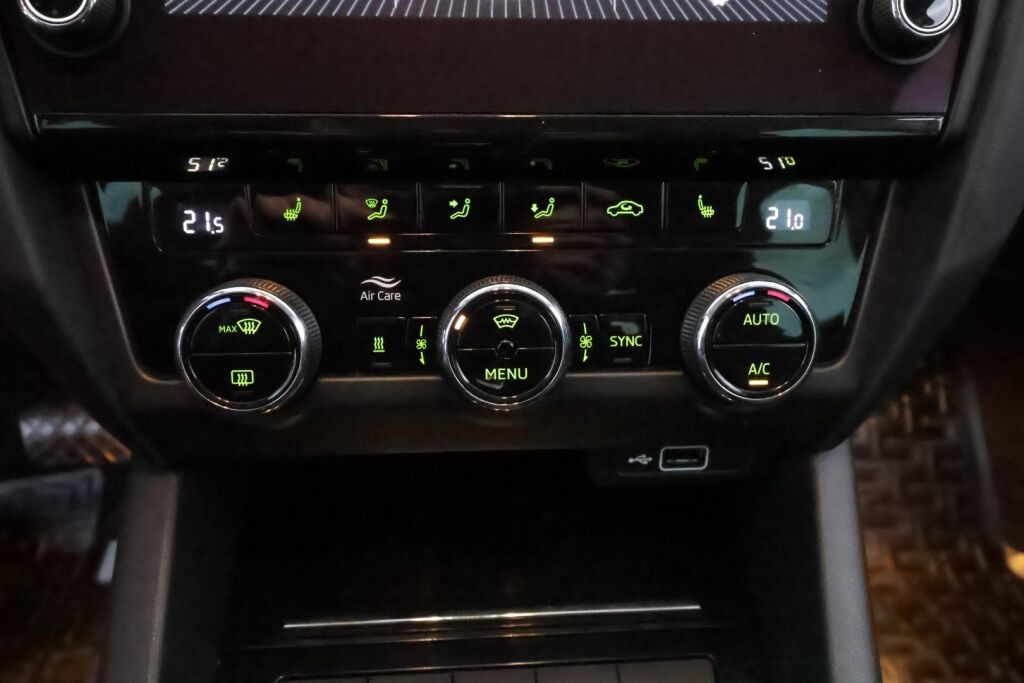 Skoda Octavia 2018 Harmaa