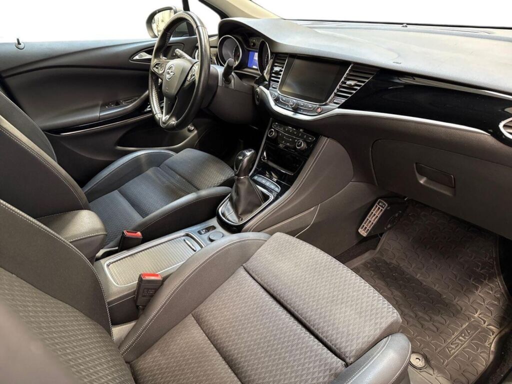 Opel Astra 2018 Harmaa