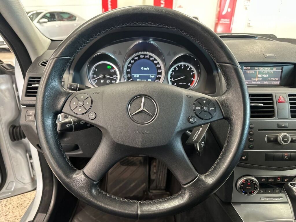 Mercedes-Benz C 2011 Hopea