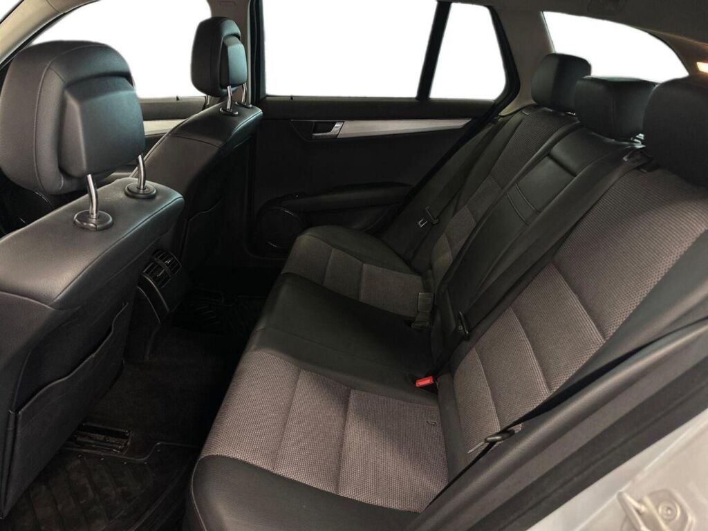 Mercedes-Benz C 2011 Hopea