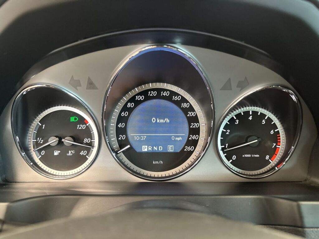Mercedes-Benz C 2011 Hopea