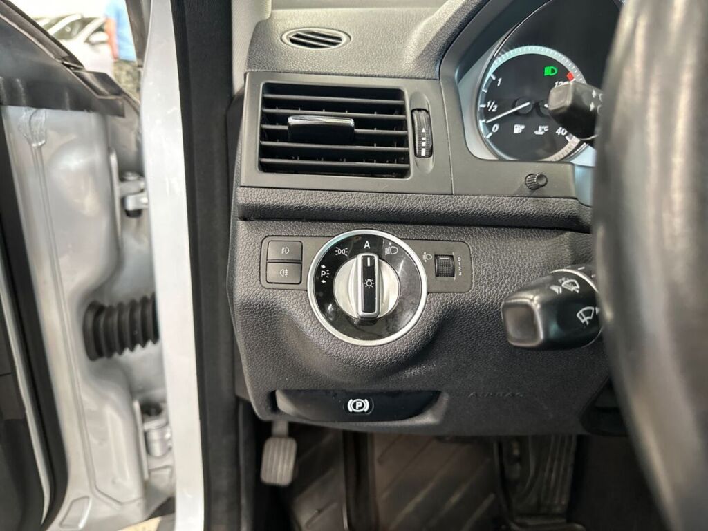 Mercedes-Benz C 2011 Hopea