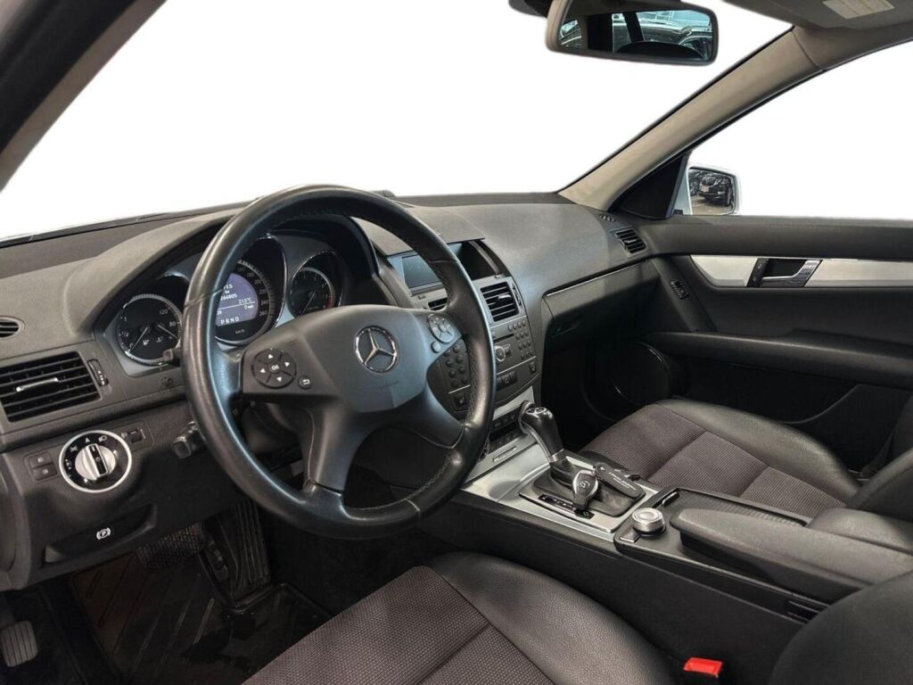 Mercedes-Benz C 2011 Hopea