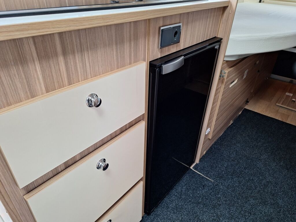 Dreamer 600 2018 Valkoinen