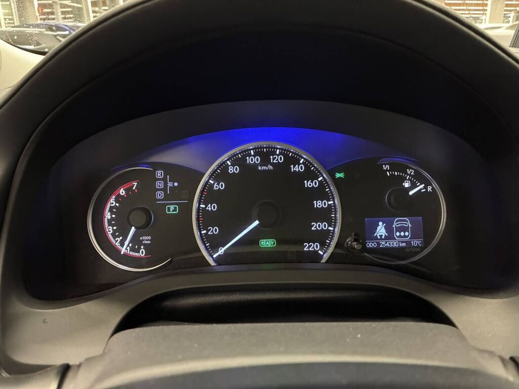 Lexus CT 2011 Punainen