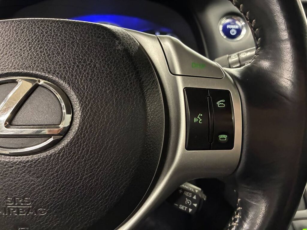 Lexus CT 2011 Punainen
