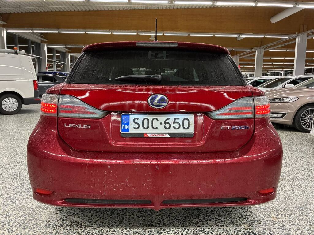 Lexus CT 2011 Punainen