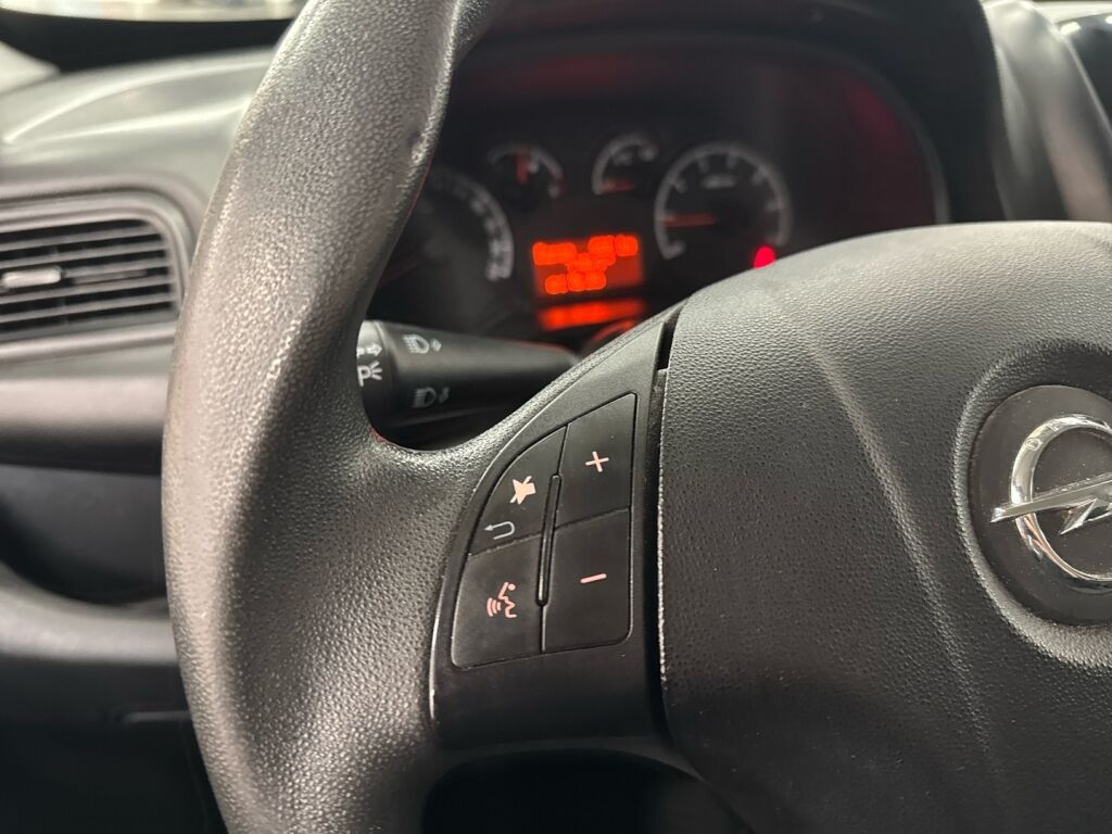 Opel Combo 2018 Valkoinen