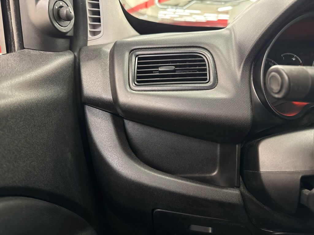 Opel Combo 2018 Valkoinen