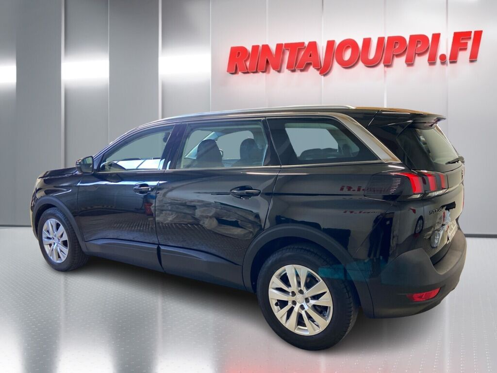 Peugeot 5008 2018 Musta