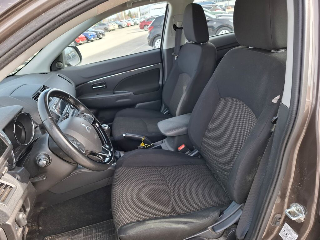 Mitsubishi ASX 2018 Ruskea (beige)