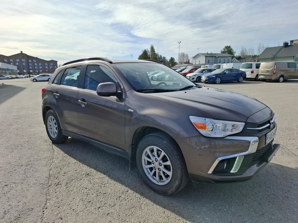 Mitsubishi ASX 2018 Ruskea (beige)