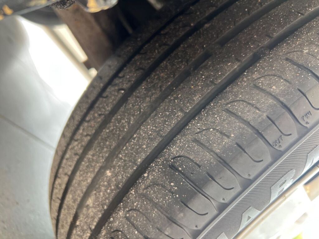 Toyota Corolla 2004 Harmaa
