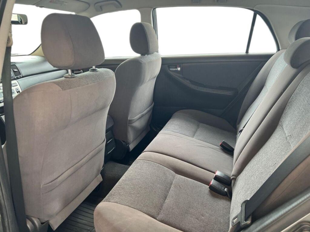 Toyota Corolla 2004 Harmaa