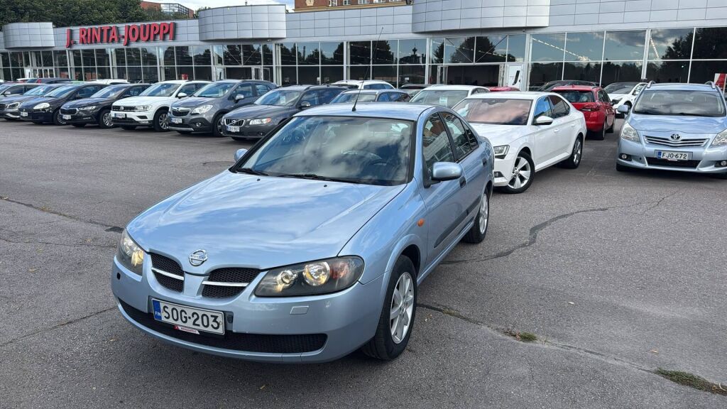 Nissan Almera 2004 Sininen