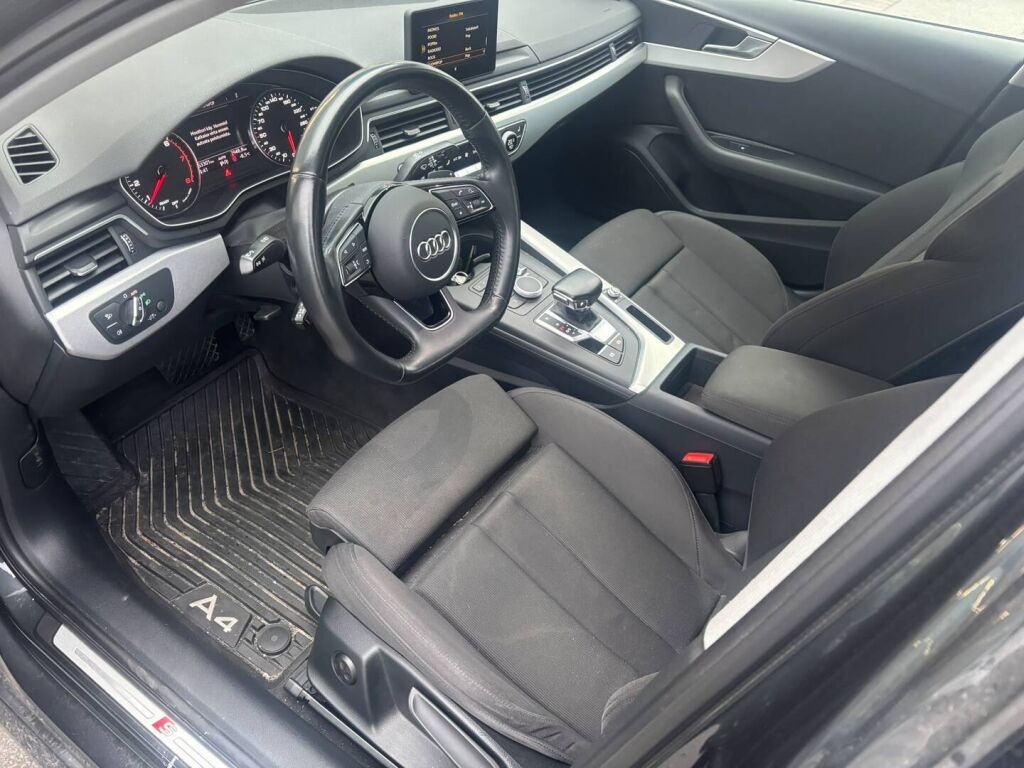 Audi A4 2018 Vihreä