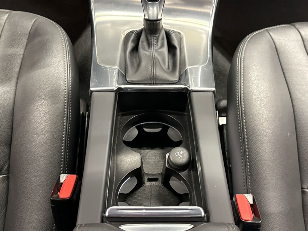 Volvo V60 Cross Country 2018 Valkoinen