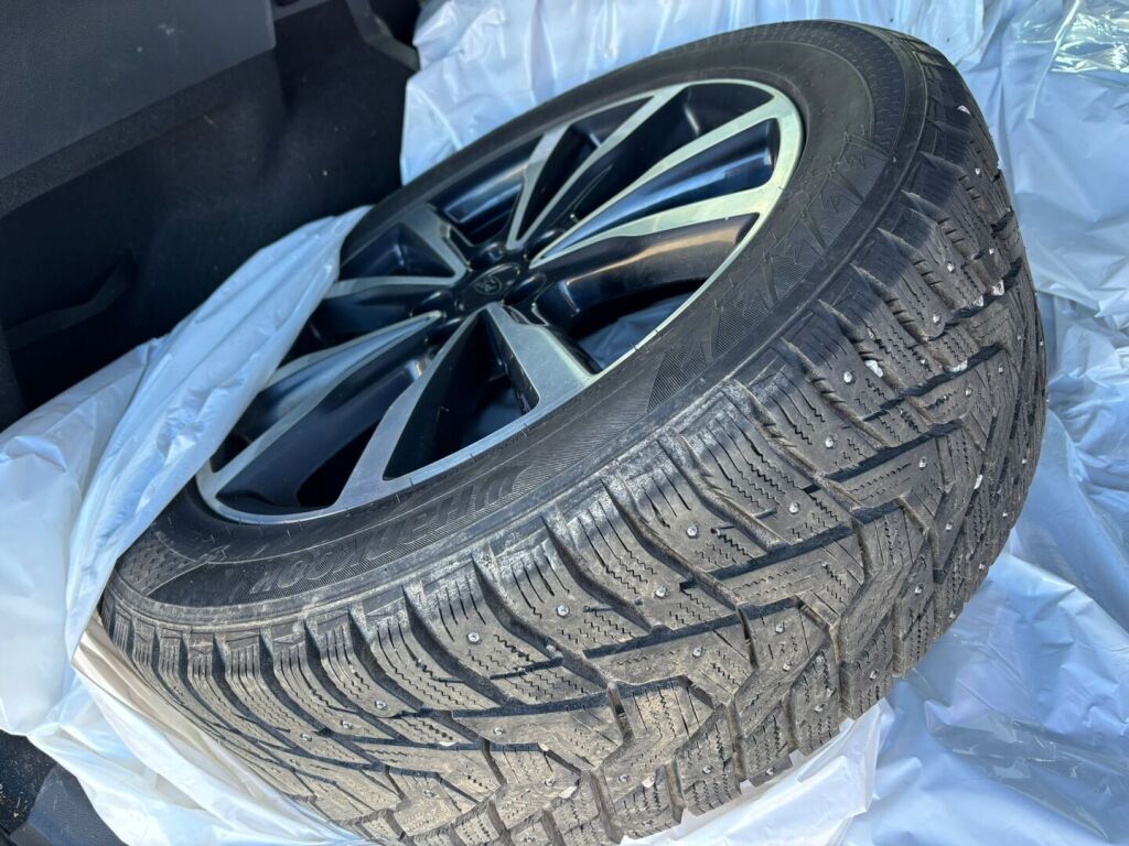 Ford Kuga 2018 Sininen