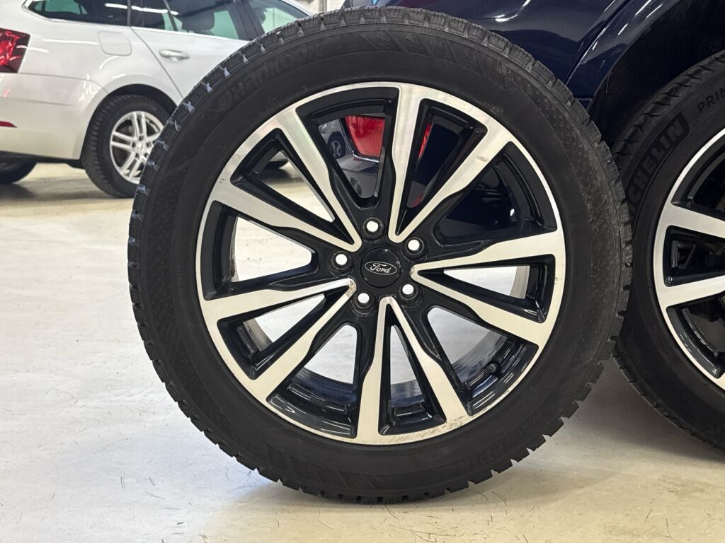 Ford Kuga 2018 Sininen