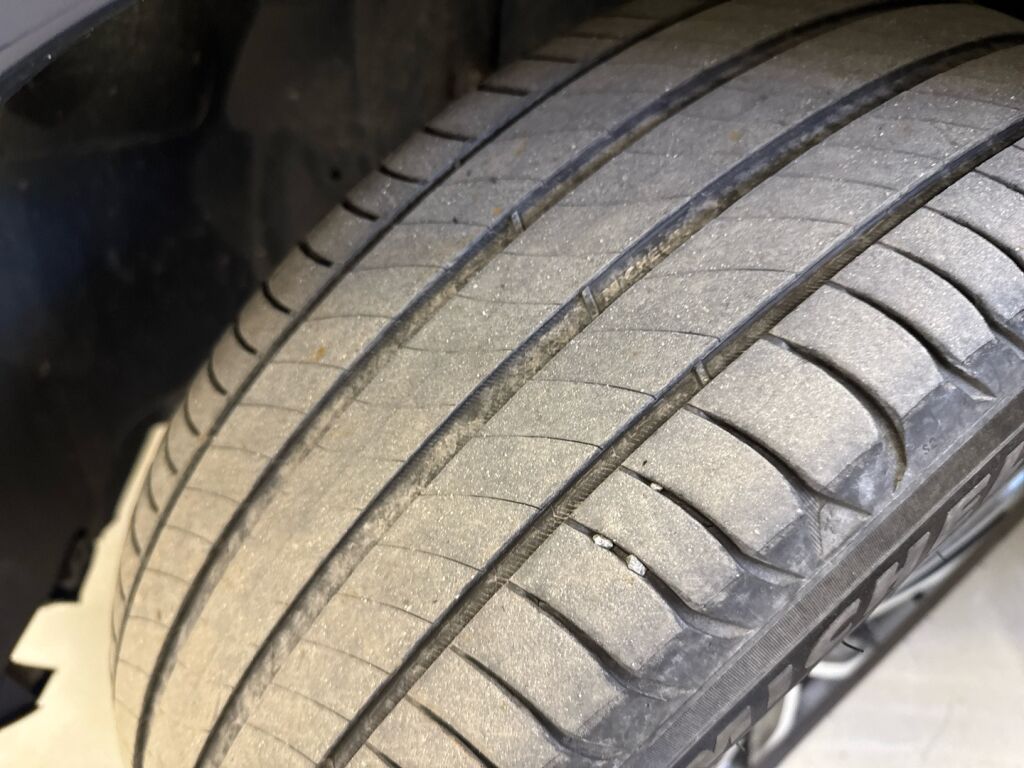 Ford Kuga 2018 Sininen