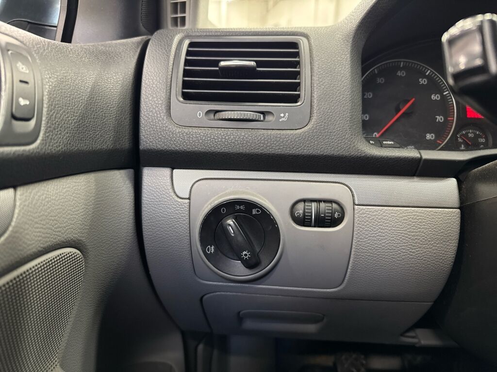 Volkswagen Jetta 2006 Vihreä