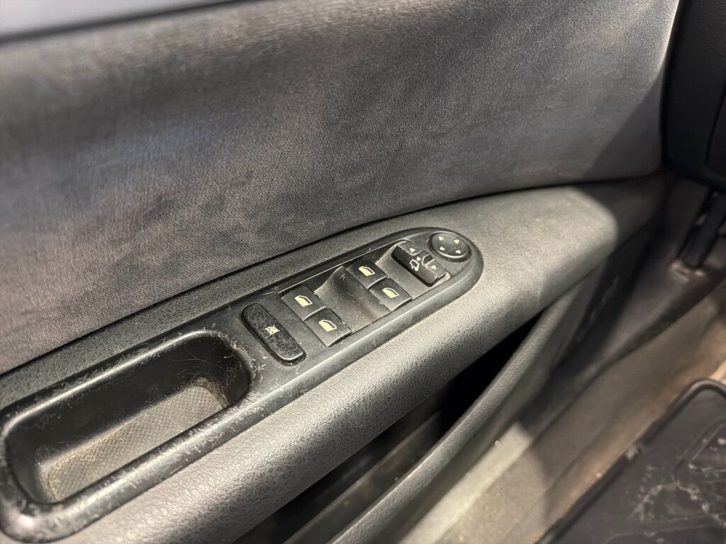 Peugeot 407 2006 Harmaa